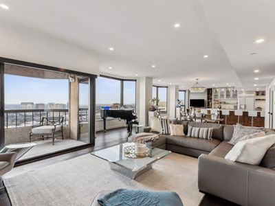 3030 McKinney Ave APT 2305