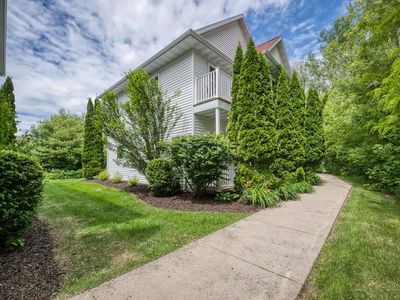 9388 Brook Point Unit 5