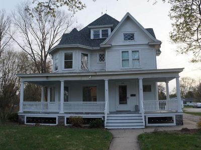 430 Whitewater AVENUE