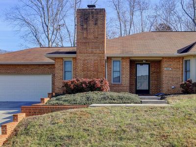 6924 Bridle Ct