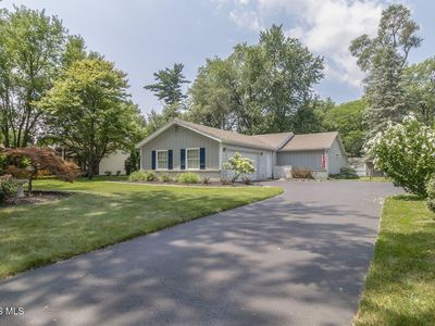 2049 Willowhill Ln