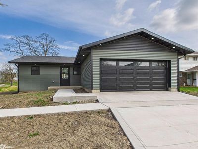 209 Washington Ave W