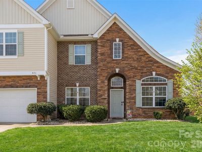 831 Irish Green Dr