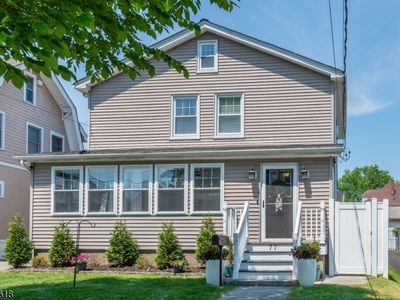 77 1St Ave