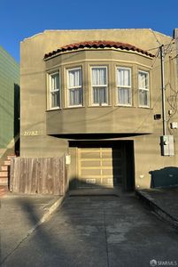 2082 46th Ave