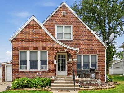 214 N Main St