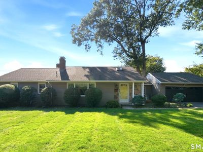 89 Mohegan Drive