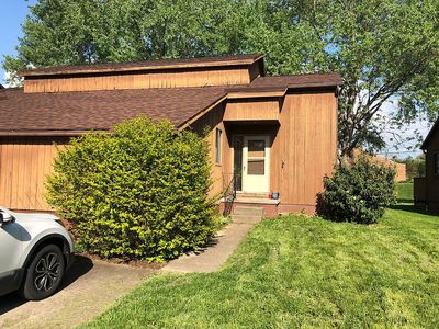 12 Meadow Ln