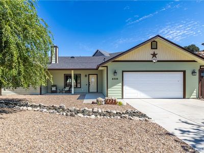 2225 Holly Dr