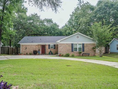 3241 Earl Dr