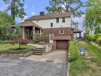4796 Lakeshore Rd