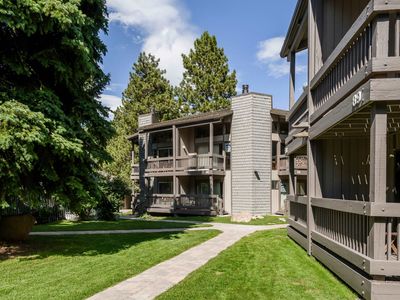 286 Old Mammoth Rd APT 7