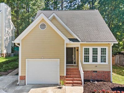 1003 Woodbriar St