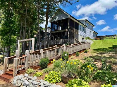 106 Bradley Dr