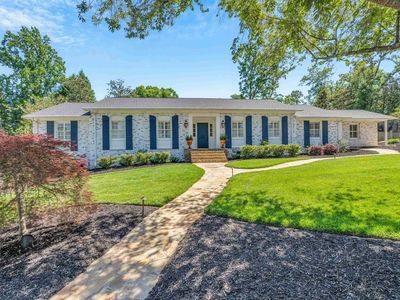 14 Chanticleer Dr