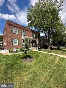 1405 1405/1407 Banning St