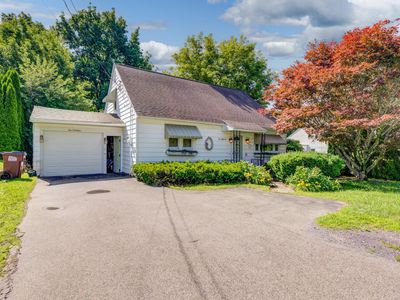151 S Kingsboro Avenue