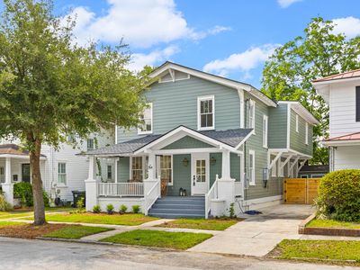 61 Maple St