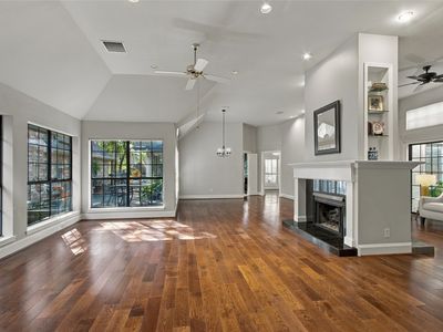 2614 Rockport Cir