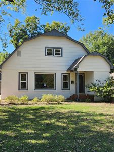 2033 Haskell Blvd