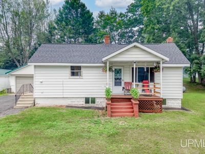 136 Mitchell St