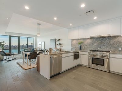 320 Adolphus Ave #916