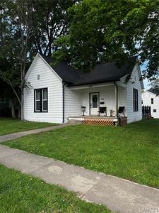 Property at 404 N Locust St, Greenville, IL