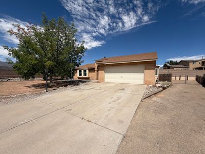 1609 Blue Quail Ct NE