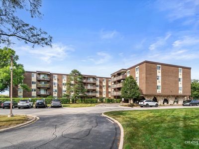1321 S Finley Rd APT 212