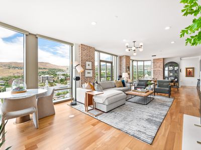 99 W South Temple St S #2206