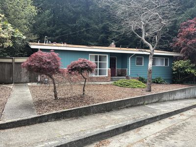 2854 Moore Ave