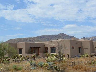 5720 E Mountain Reserve Dr