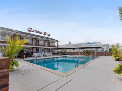 Property at 402 E Saint Paul Ave #1, Wildwood Crest, NJ