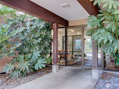 2021 LaVenture Road #304