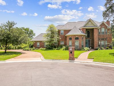 1402 Millcreek Ct