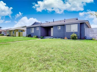 235 S Azusa Ave