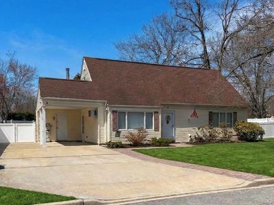 Property at 4 Erlwein Court, Massapequa, NY