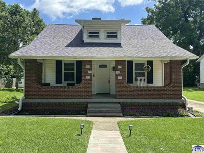 220 Adams Blvd