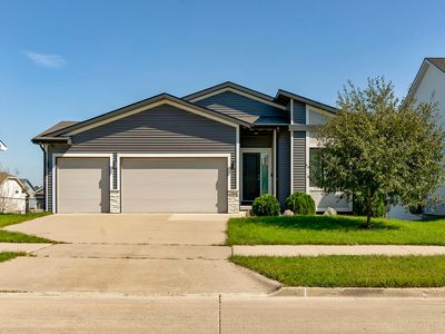 Property at 1913 Southbridge Dr, Adel, IA