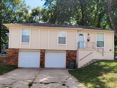 7901 E 104th Ter