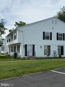 32 Coliston Rd #B
