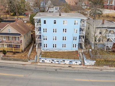 573 Main St