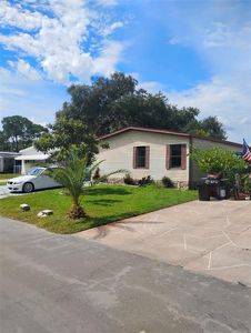 Property at 122 PINE TREE DRIVE, Debary, FL