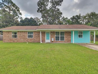 220 Sedgewick Dr
