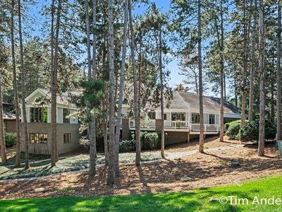 3433 Meadowood Trail Dr SE