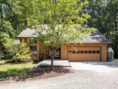 1040 Rolling Knoll Rd