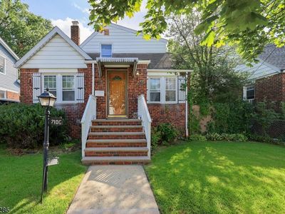 2106 Kay Ave