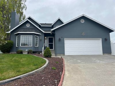 3715 Meadow Beauty Dr