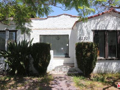 Property at 2232 S Ridgeley Dr, Los Angeles, CA