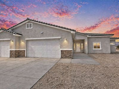 1700 Escuela Ave